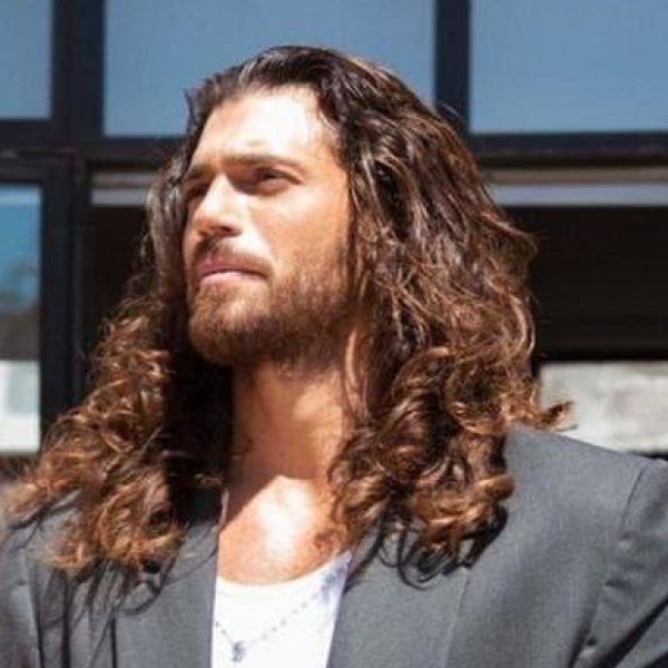 Ritratto di Can Yaman