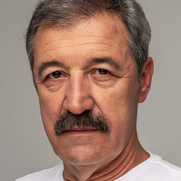 Nizam Namıdar