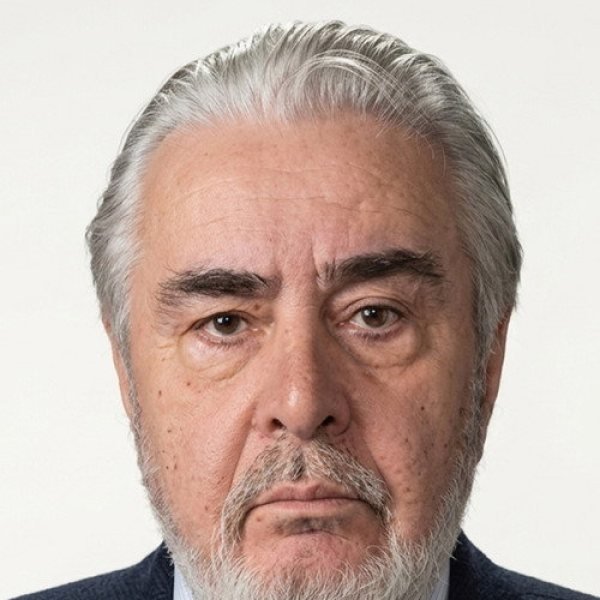 Uğur Yücel